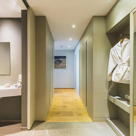 Mats Alpenquartier Bed and Breakfast 4*