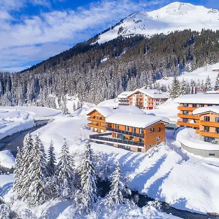 Mats Alpenquartier Bed and Breakfast 4*